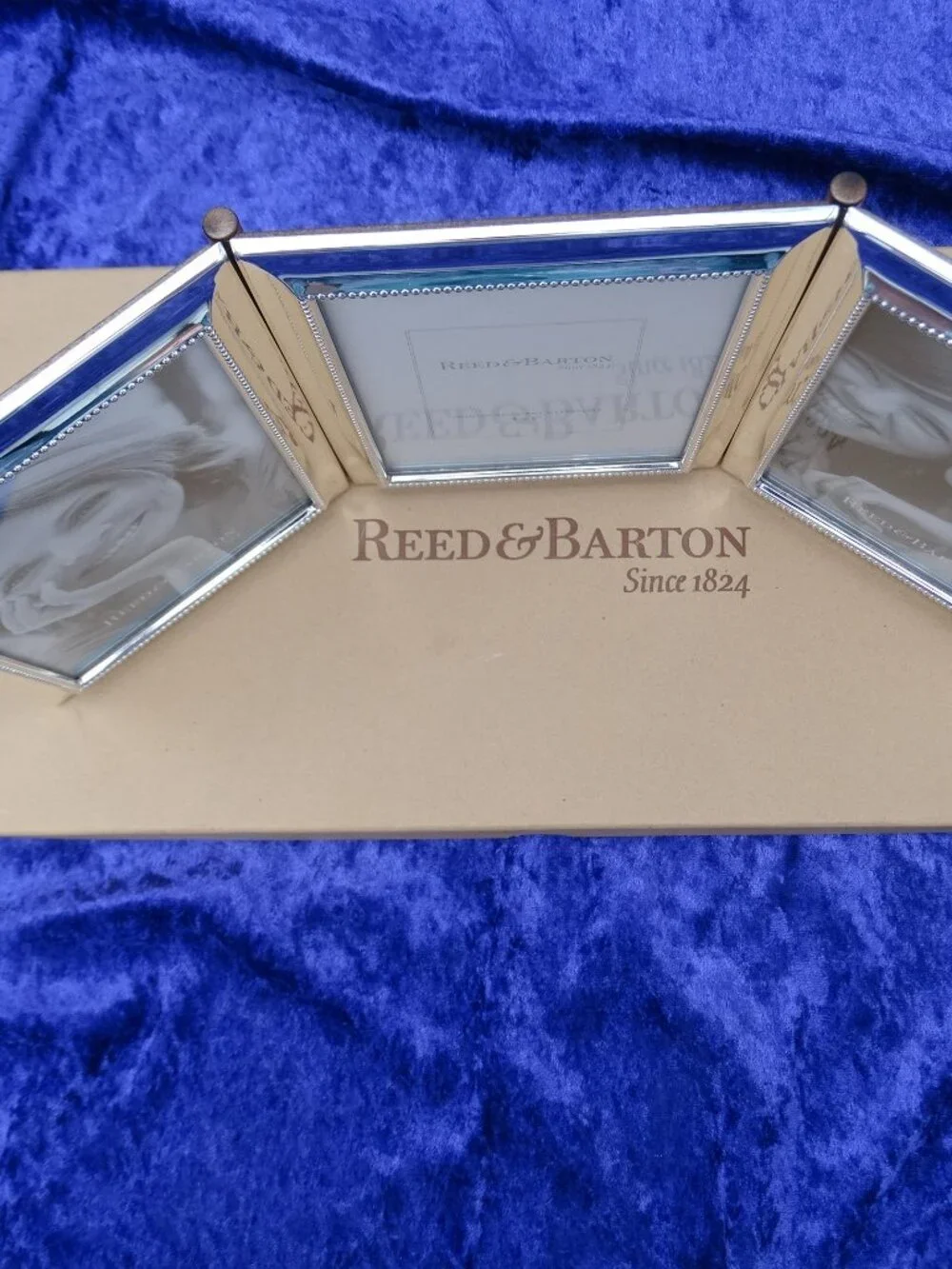 Reed & Barton Triple Hinged Beaded Silverplate Picture Frame In Box 3x5